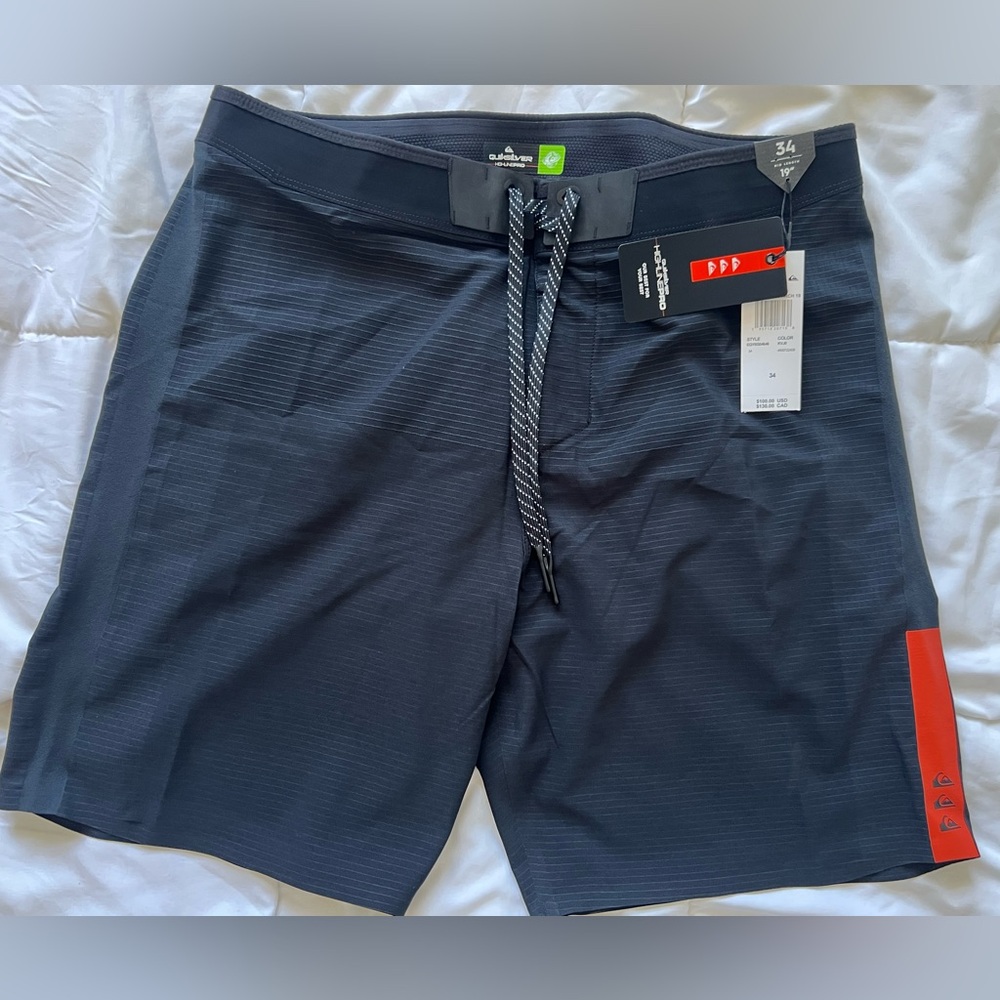NWT Quiksilver Men’s Highline Pro Boardshorts Size 34